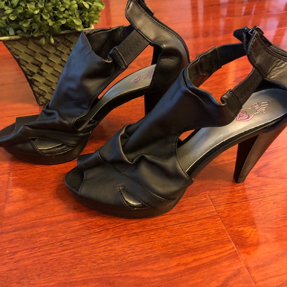 Torrid Fashion Heels Size 11